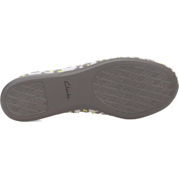 Clarks Women's Carly Hope Cloudsteppers Ballet Flat Shoe Size 7.5 Grey Leopard - Picture 7 of 15